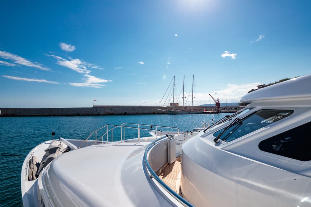 (H3) What Size Air Conditioner Do I Need for My Boat? Determining the right size air conditioner for your boat depends on several factors, including the boat's size, the number of cabins, and insulation. It's crucial to consider the BTU (British Thermal Unit) capacity that matches your boat's specific requirements. Consulting a marine air conditioning professional can help you accurately assess and select the ideal size for optimal cooling capacity and energy efficiency. At CruiseRO, we are experts in everything related to boats. We are cruisers ourselves and have the knowledge and experience to help you find the perfect unit for your boat. Contact us today and enhance your boat experience with the right marine air conditioning system.